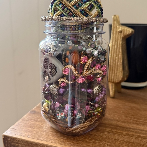 Mystery Jewelry jar - Royal purples and browns w/vintage rhinestones+16oz - Picture 6 of 8